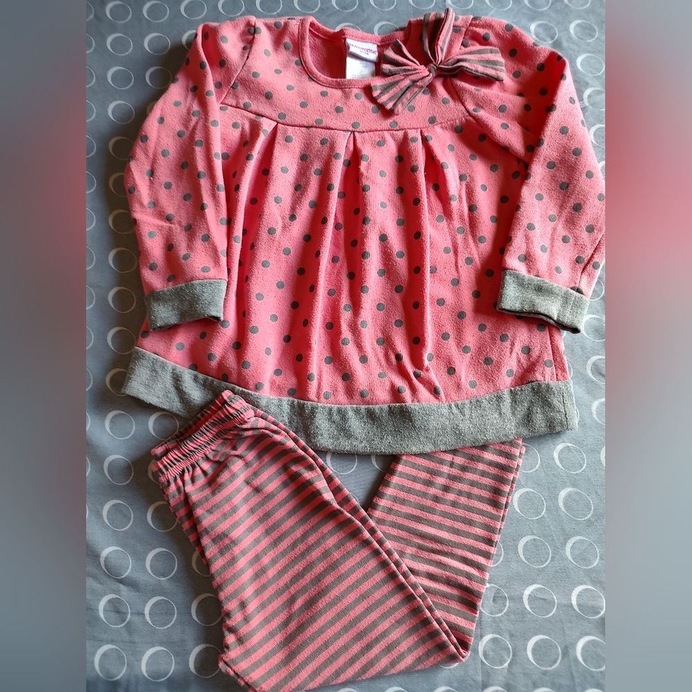 Coral & gray warm outfit by Nanette for Kids
